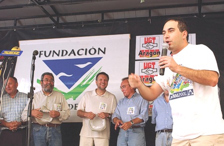 Cantando el Soy paleta con Cándido Méndez y Marcelino Iglesias