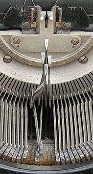 Teclas atascadas en maquina de escribir