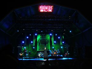 Mariza actuando en el Festival Pirineos Sur en 2009