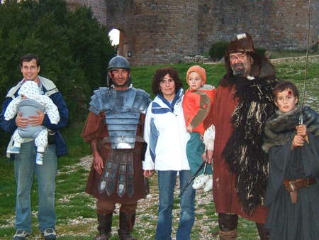 Los Clemente-Yanguas en sesión fotográfica con los extras