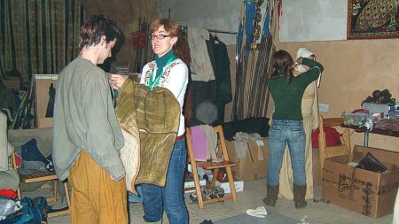 Últimos retoques de vestuario y otra vez al castillo