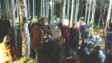 Gran expectación en el graderío improvisado