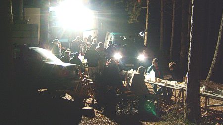 A recoger y para casa después de una fría y larga noche