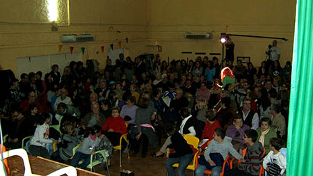 Lo dicho, lleno en el Club Amistad Sijenense de Villanueva de Sijena