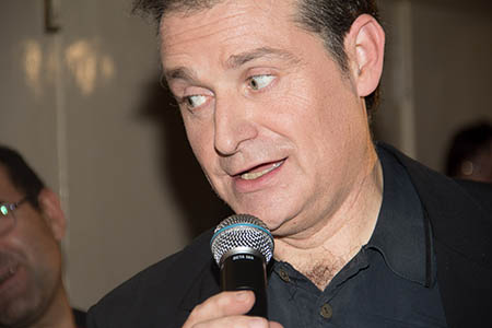 El fragatino cantando a las gentes de Villanueva