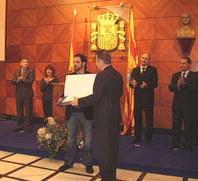 Ignacio Lasierra recoge el premio al mejor guión en el premio del GA