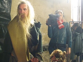Biff Byfford interpreta al Rey Arturo