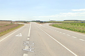 Carretera A-131 con cruce de Venta de Ballerías