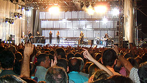 5000 personas abarrotan el recinto ferial de Binéfar