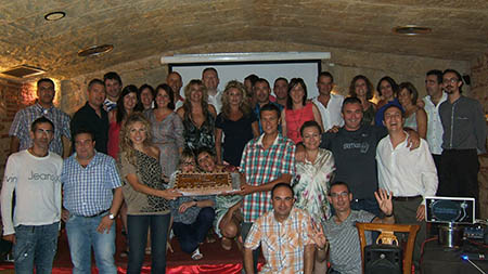 Foto de familia de los cuarentañeros, los Kintos del 72 de Sariñena