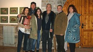 Nuestro cardenal Enrique López viviendo un momento especial, el reencuentro con los suyos en su antiguo colegio