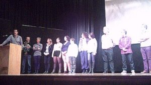 Juan Antonio Hernández da las gracias a todos por venir y colaborar con los alumnos de infantil de Jaca