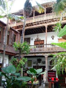 Patio interior de la Casa de los balcones